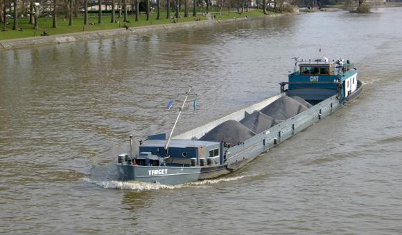 Boat on the Meuse, close to the park of Boveri (Liège)