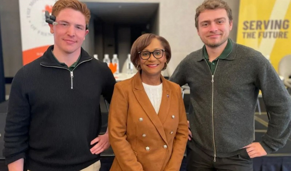 Pierre et Antoine avec Vanessa Wyche, directrice de la Nasa © Get Your Way