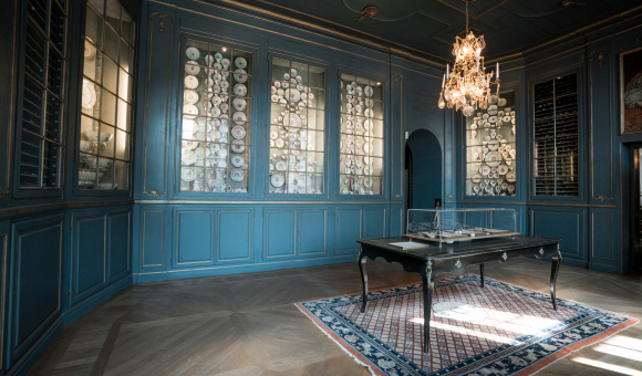 Collection de vaisselle bleue au Palais de la Noblesse (Riddarhuset) à Stockholm © J. Van Belle - WBI